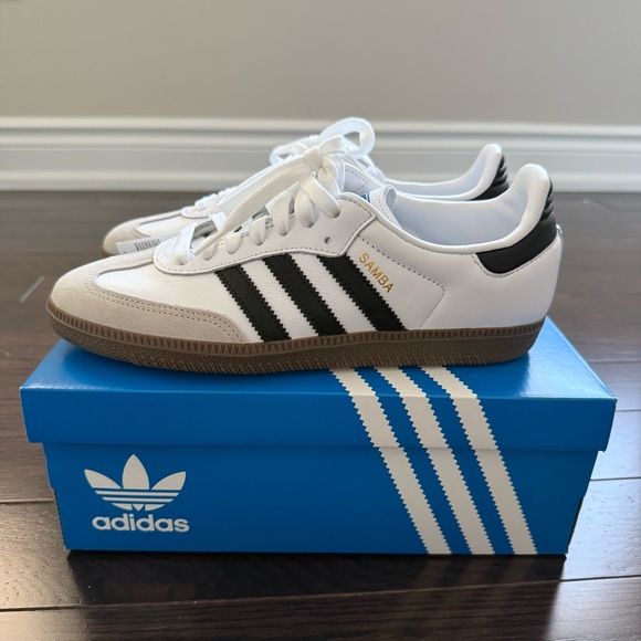 NWT adidas White and Black Classic Samba Sneakers with Gum Sole - Picture 3 of 7